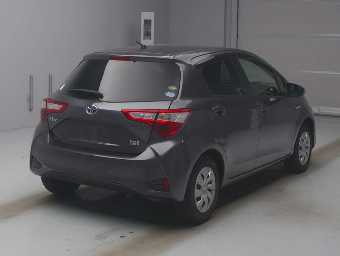 TOYOTA VITZ 2019 Image 2