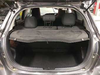 TOYOTA VITZ 2019 Image 10