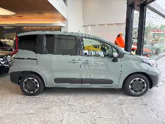 TOYOTA SIENTA 2023 Image 4