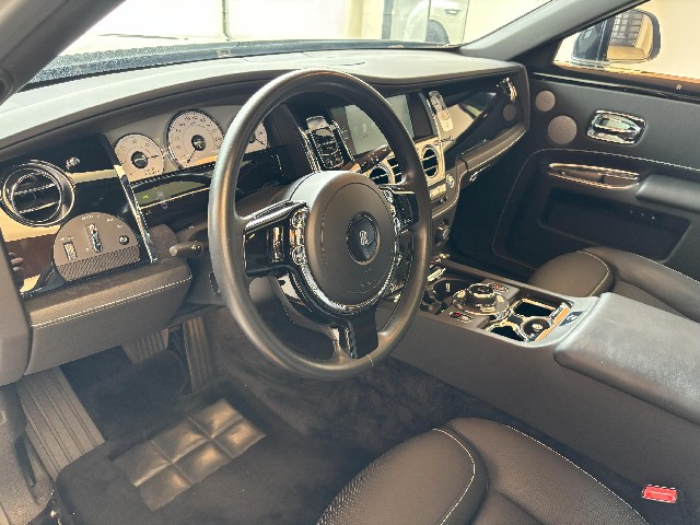 ROLLS ROYCE GHOST 2016 Image 29
