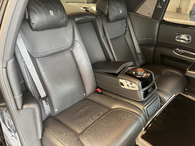 ROLLS ROYCE GHOST 2016 Image 43