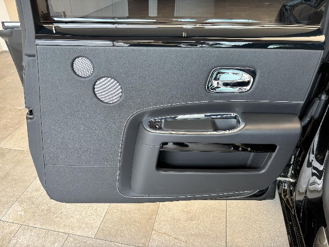 ROLLS ROYCE GHOST 2016 Image 44
