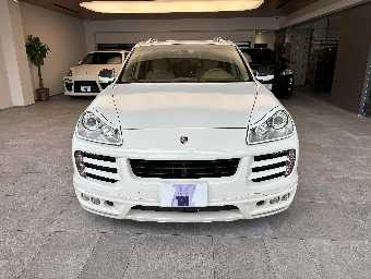 PORSCHE CAYENNE 2010 Image 2