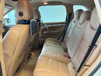 PORSCHE CAYENNE 2010 Image 18