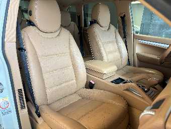 PORSCHE CAYENNE 2010 Image 22