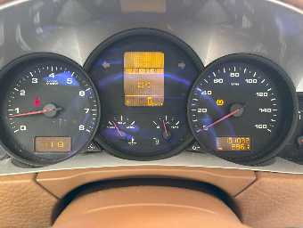 PORSCHE CAYENNE 2010 Image 28
