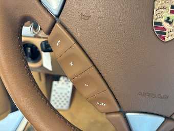 PORSCHE CAYENNE 2010 Image 31