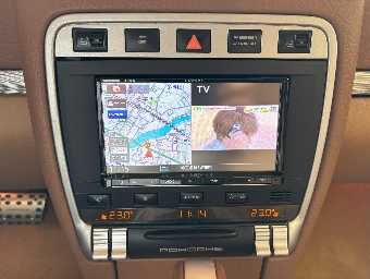 PORSCHE CAYENNE 2010 Image 35