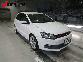 VOLKSWAGEN POLO 2012 Image 8
