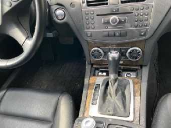 MERCEDES BENZ C CLASS 2010 Image 13