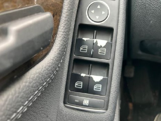 MERCEDES BENZ C CLASS 2010 Image 45