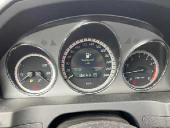 MERCEDES BENZ C CLASS 2010 Image 9