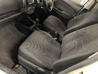 TOYOTA VITZ 2020 Image 11