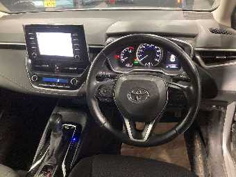 TOYOTA COROLLA TOURING 2020 Image 7