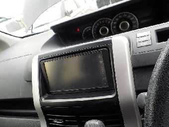 TOYOTA NOAH 2012 Image 6