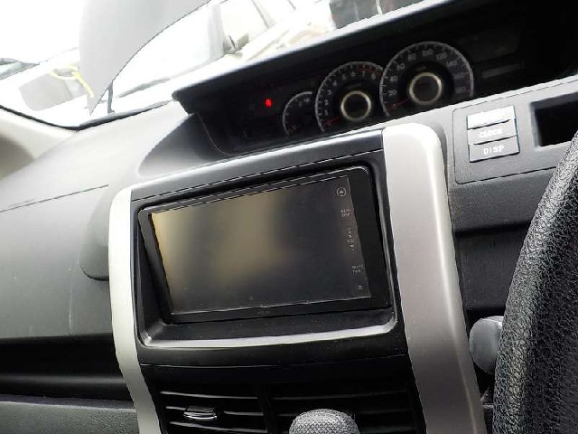 TOYOTA NOAH 2012 Image 23