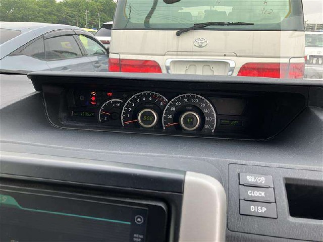 TOYOTA NOAH 2012 Image 25