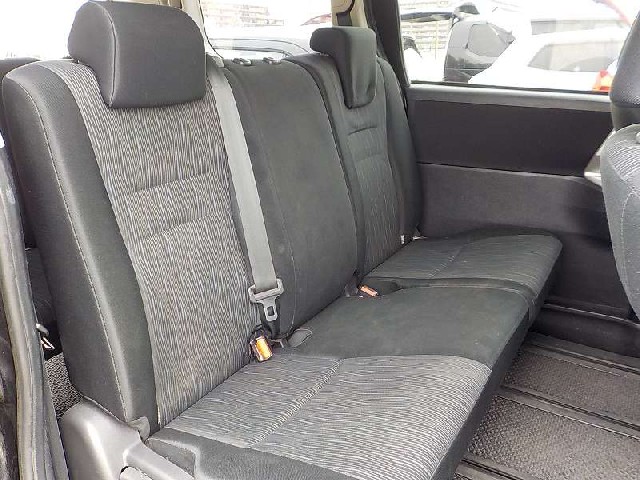 TOYOTA NOAH 2012 Image 28