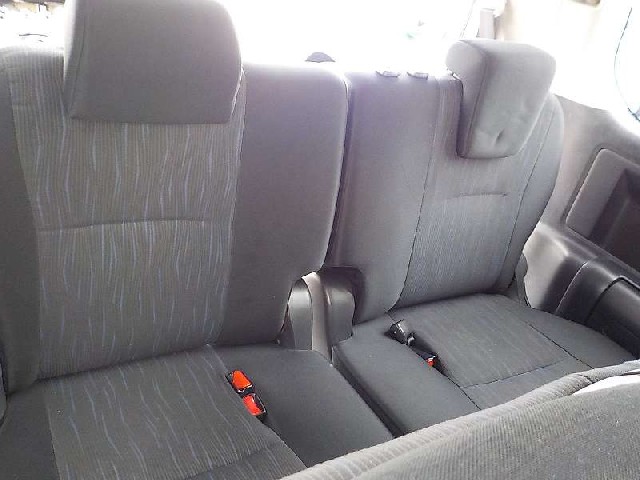 TOYOTA NOAH 2012 Image 29