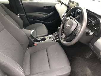 TOYOTA COROLLA TOURING 2020 Image 5