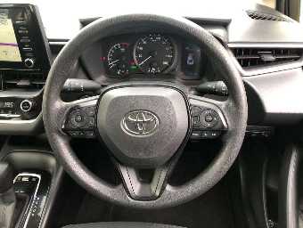 TOYOTA COROLLA TOURING 2020 Image 6