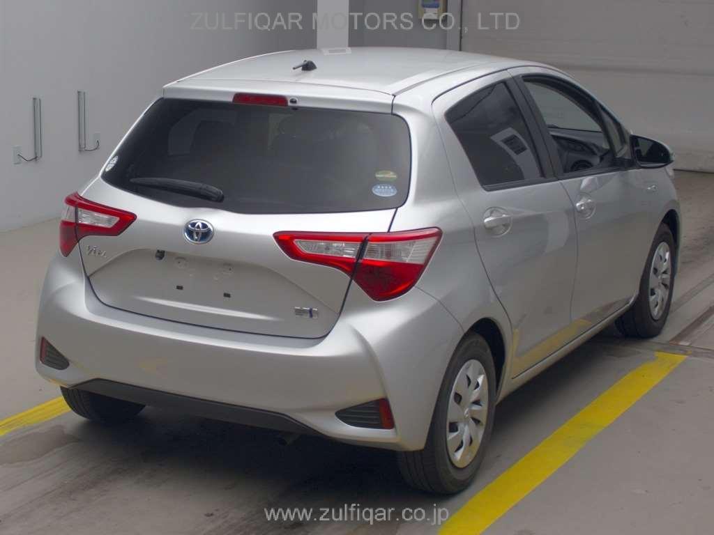 TOYOTA VITZ 2020 Image 2