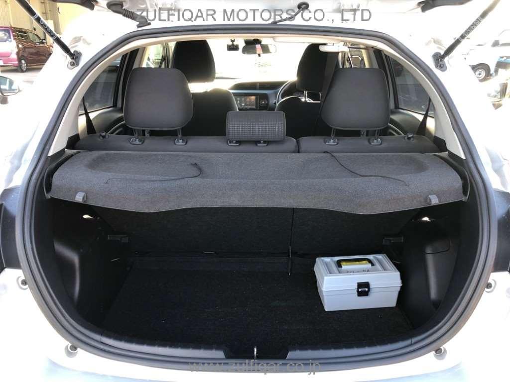 TOYOTA VITZ 2020 Image 7