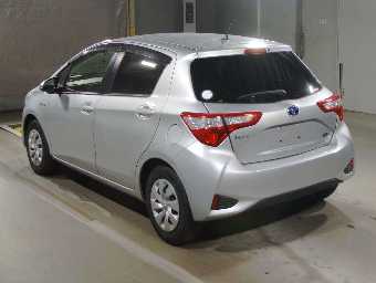 TOYOTA VITZ 2019 Image 4