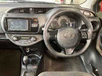 TOYOTA VITZ 2019 Image 6