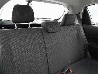 TOYOTA VITZ 2020 Image 9