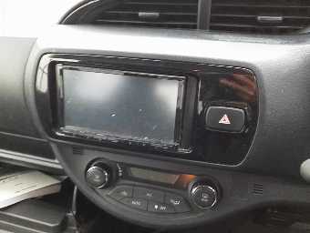 TOYOTA VITZ 2020 Image 10