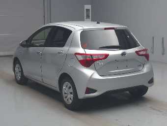 TOYOTA VITZ 2018 Image 4
