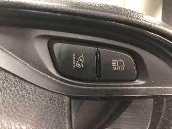 TOYOTA VITZ 2018 Image 7