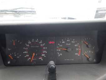 PEUGEOT 205 1991 Image 8