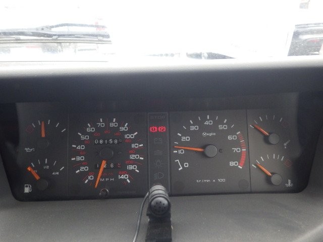 PEUGEOT 205 1991 Image 20