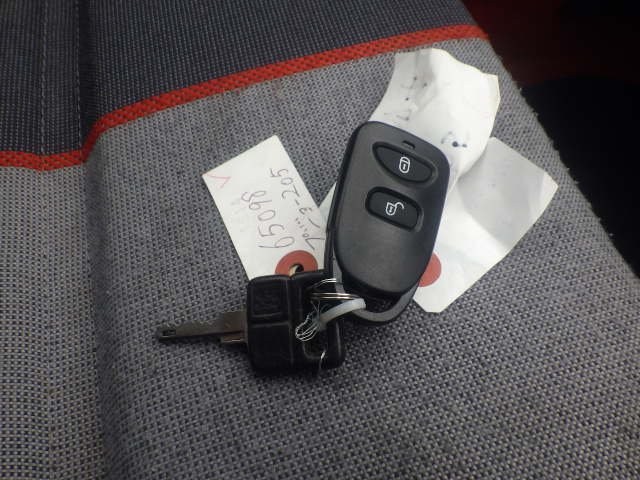 PEUGEOT 205 1991 Image 21