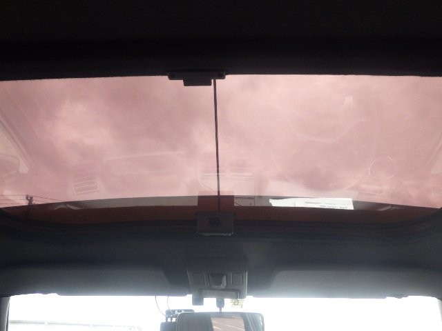 PEUGEOT 205 1991 Image 23