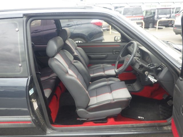 PEUGEOT 205 1991 Image 24