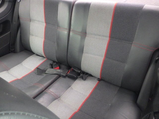 PEUGEOT 205 1991 Image 26