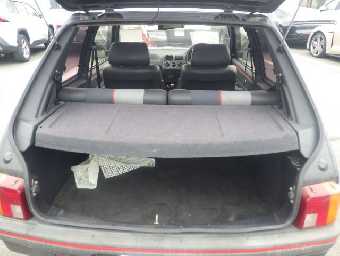 PEUGEOT 205 1991 Image 15