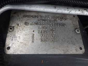 PEUGEOT 205 1991 Image 25