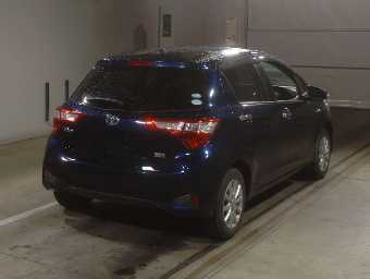 TOYOTA VITZ 2019 Image 2