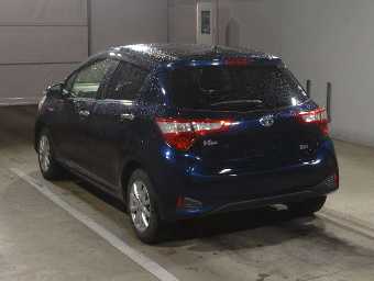 TOYOTA VITZ 2019 Image 4