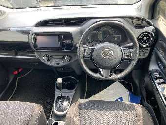 TOYOTA VITZ 2019 Image 6