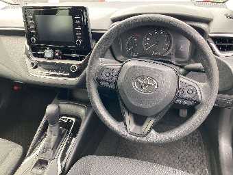 TOYOTA COROLLA TOURING 2020 Image 6