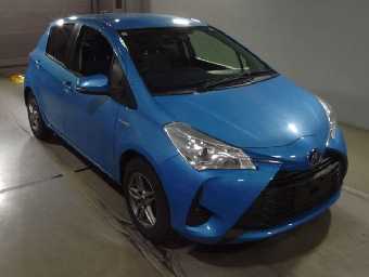 TOYOTA VITZ 2017 Image 3