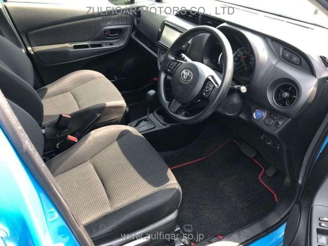 TOYOTA VITZ 2017 Image 5