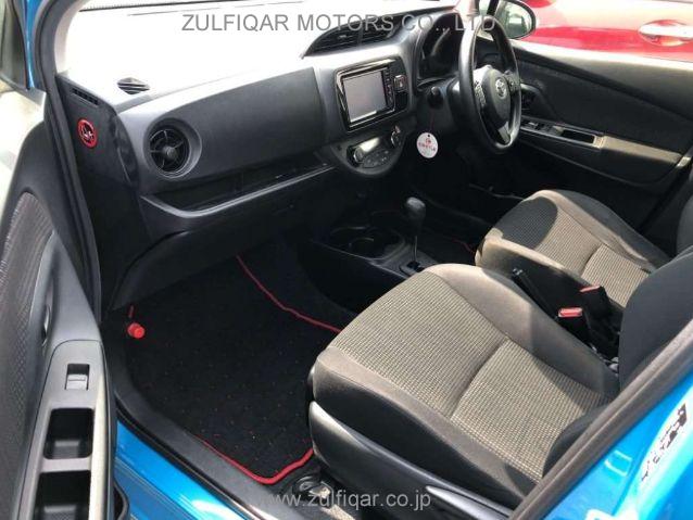 TOYOTA VITZ 2017 Image 9
