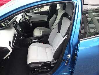 TOYOTA PRIUS 2020 Image 11