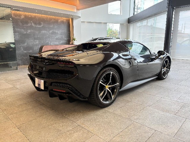 FERRARI 296GTS 2024 Image 21